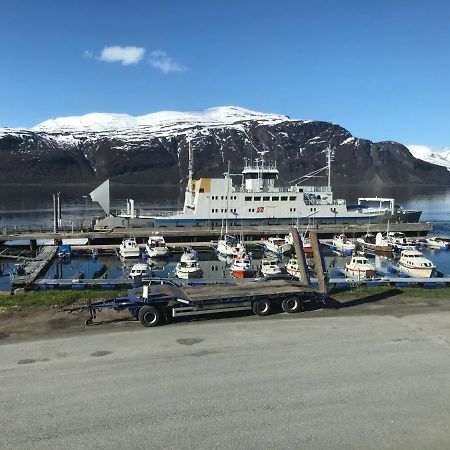 Lyngenfjord Gammelhotell Olderdalen Экстерьер фото